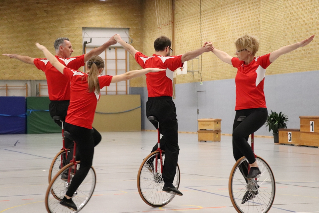 Termine Hallenradsport 2024 - Rot-Weiß Moisling